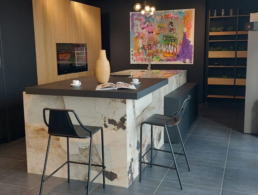 Exposition magasin – Vannes – USHUAIA POLI 12